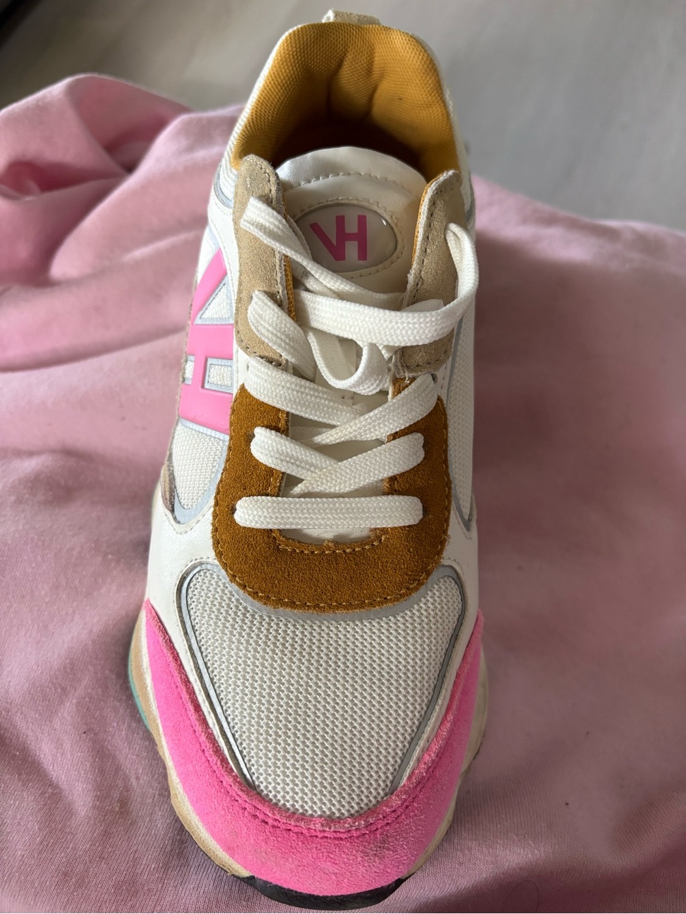 Vintage Women's White Pink & Tan Sneakers